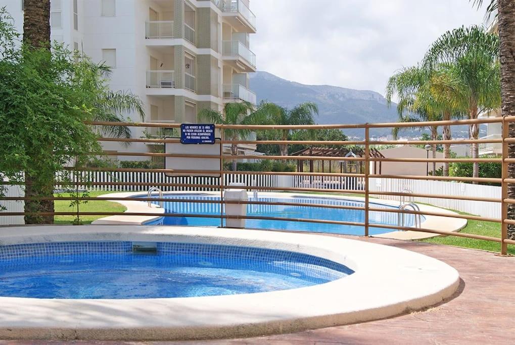 Piso Bajo 3 Habitaciones 2 Banos Y Gran Terraza Denia Exterior photo